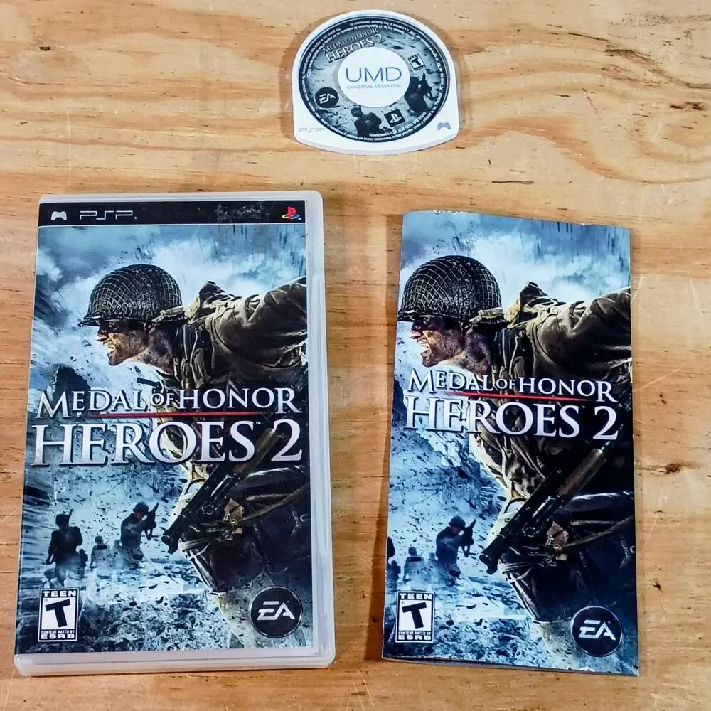 Medal of Honor Heroes 2 (Sony PSP, 2007) CIB Complete In Box With Manual UMD